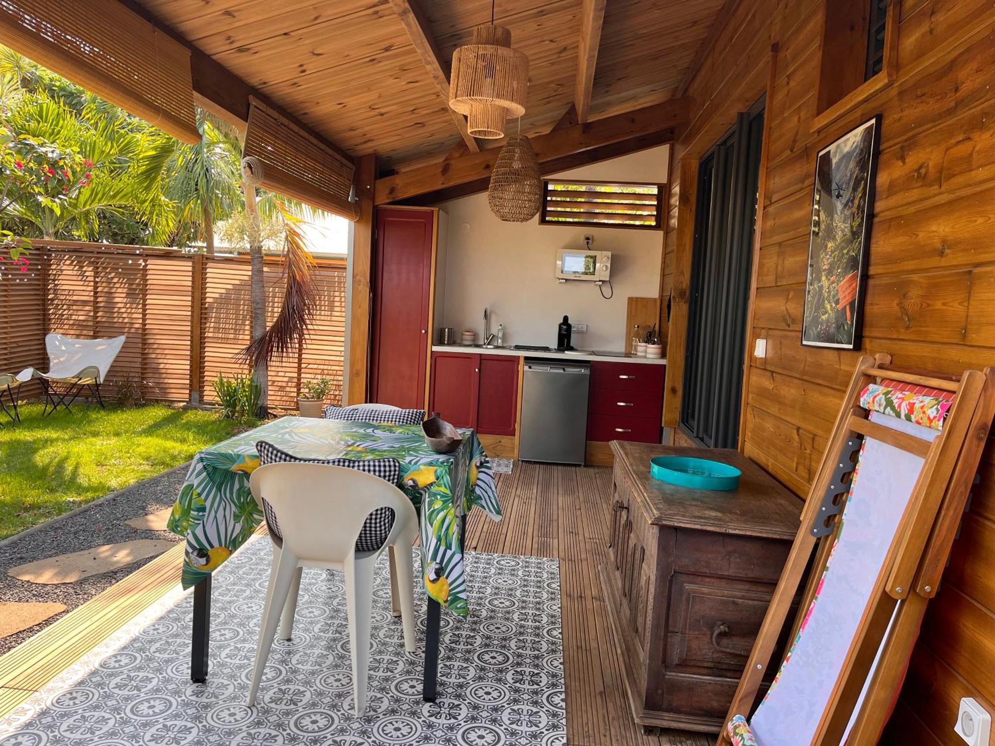 Bungalow Leu Gadiamb 생뢰 외부 사진