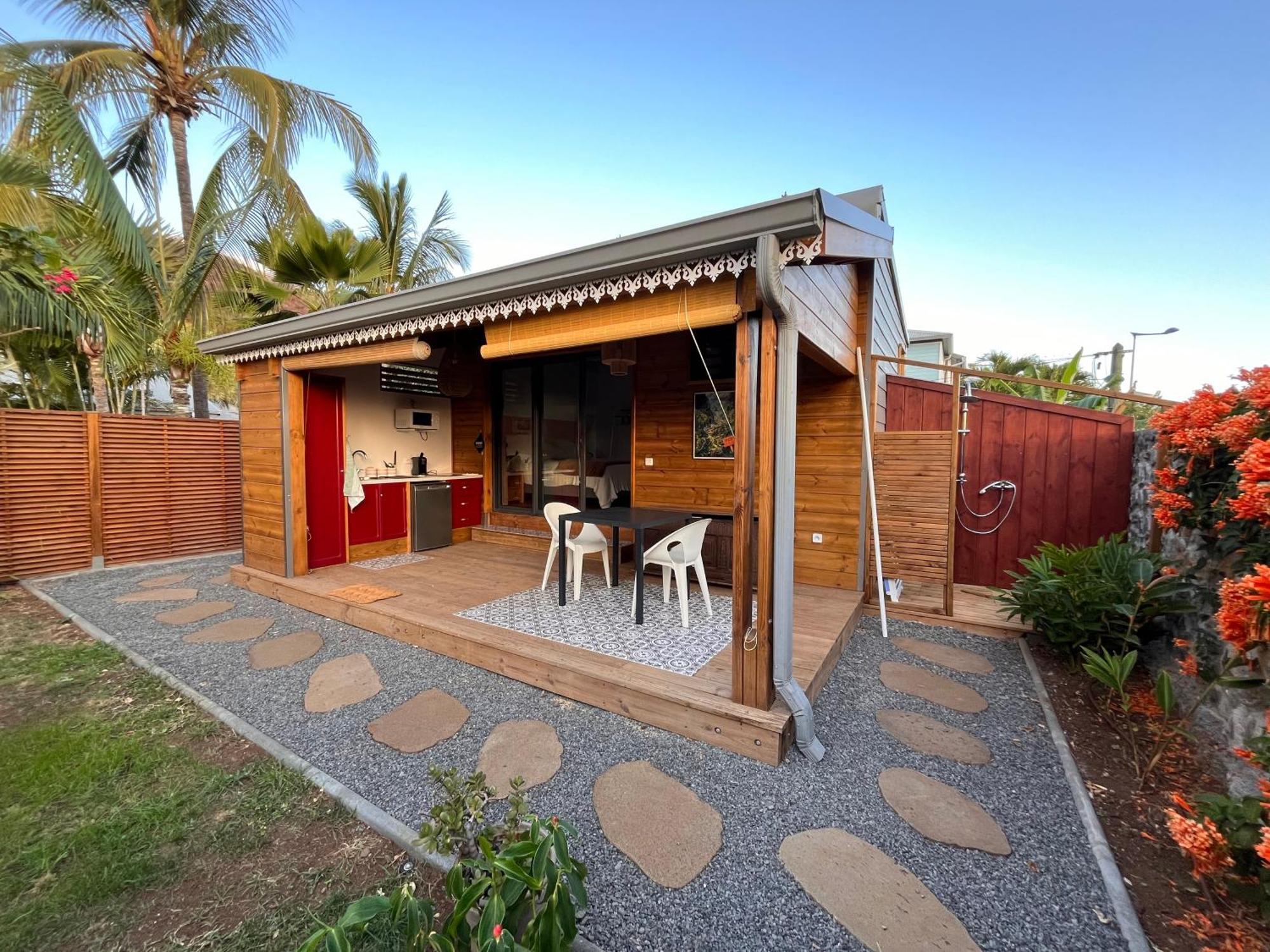 Bungalow Leu Gadiamb 생뢰 외부 사진